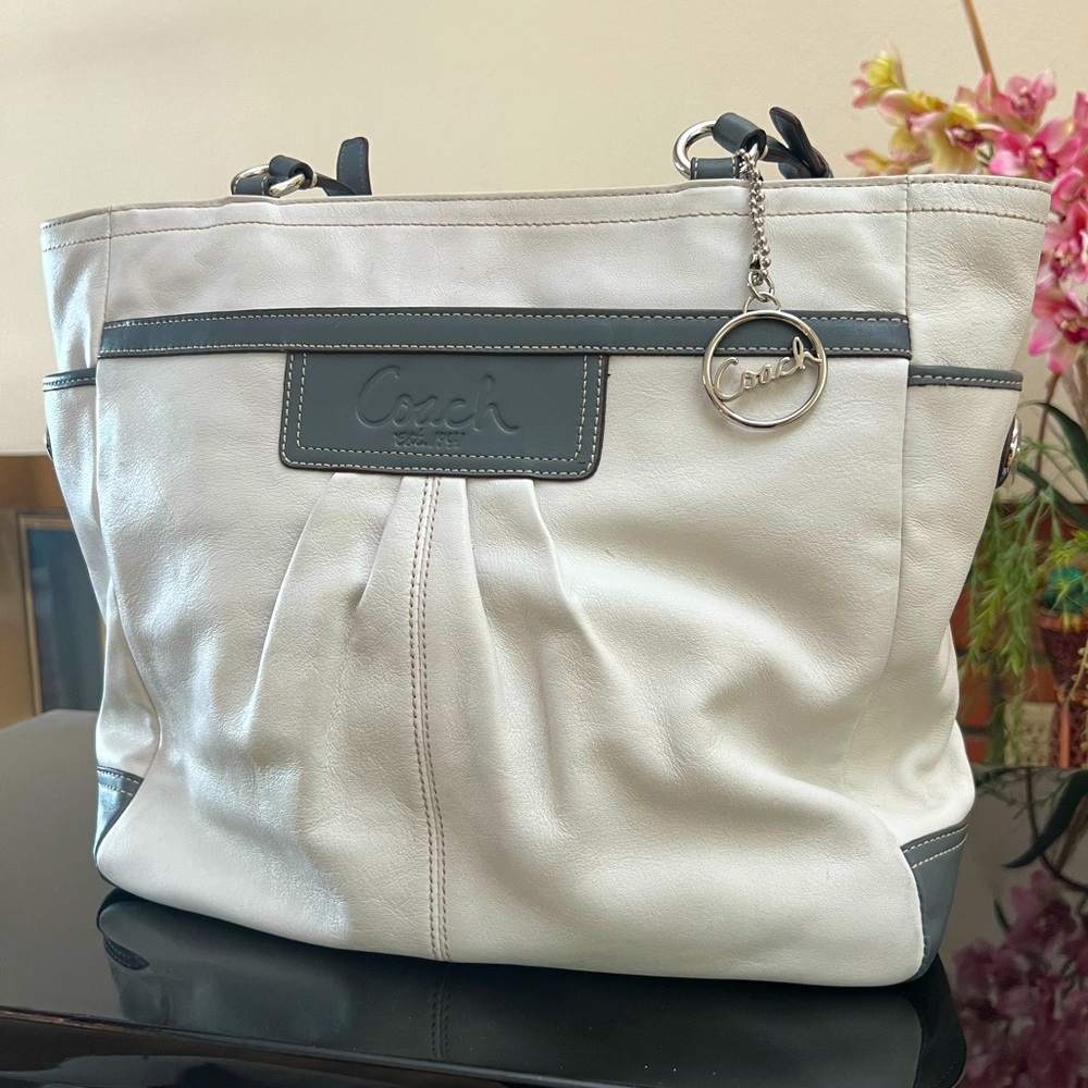 Vintage Coach white leather tote bag